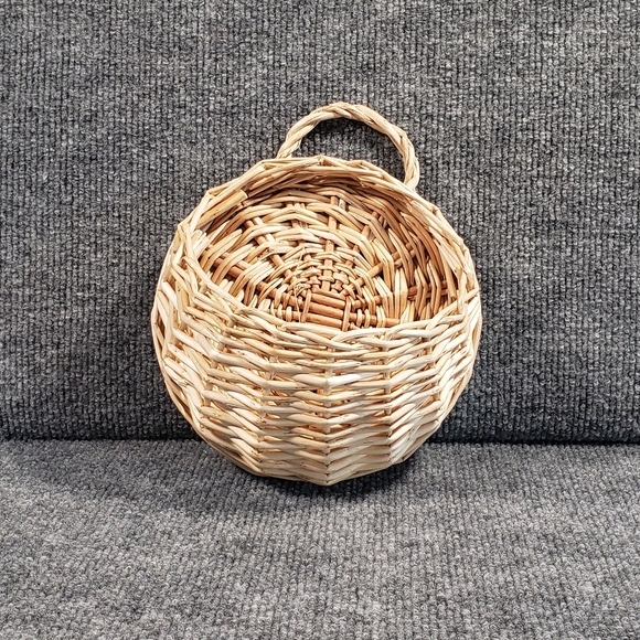 Other - Vintage WICKER WALL BASKET Woven Hanging Planter 6.5" Garden Pocket Neutral